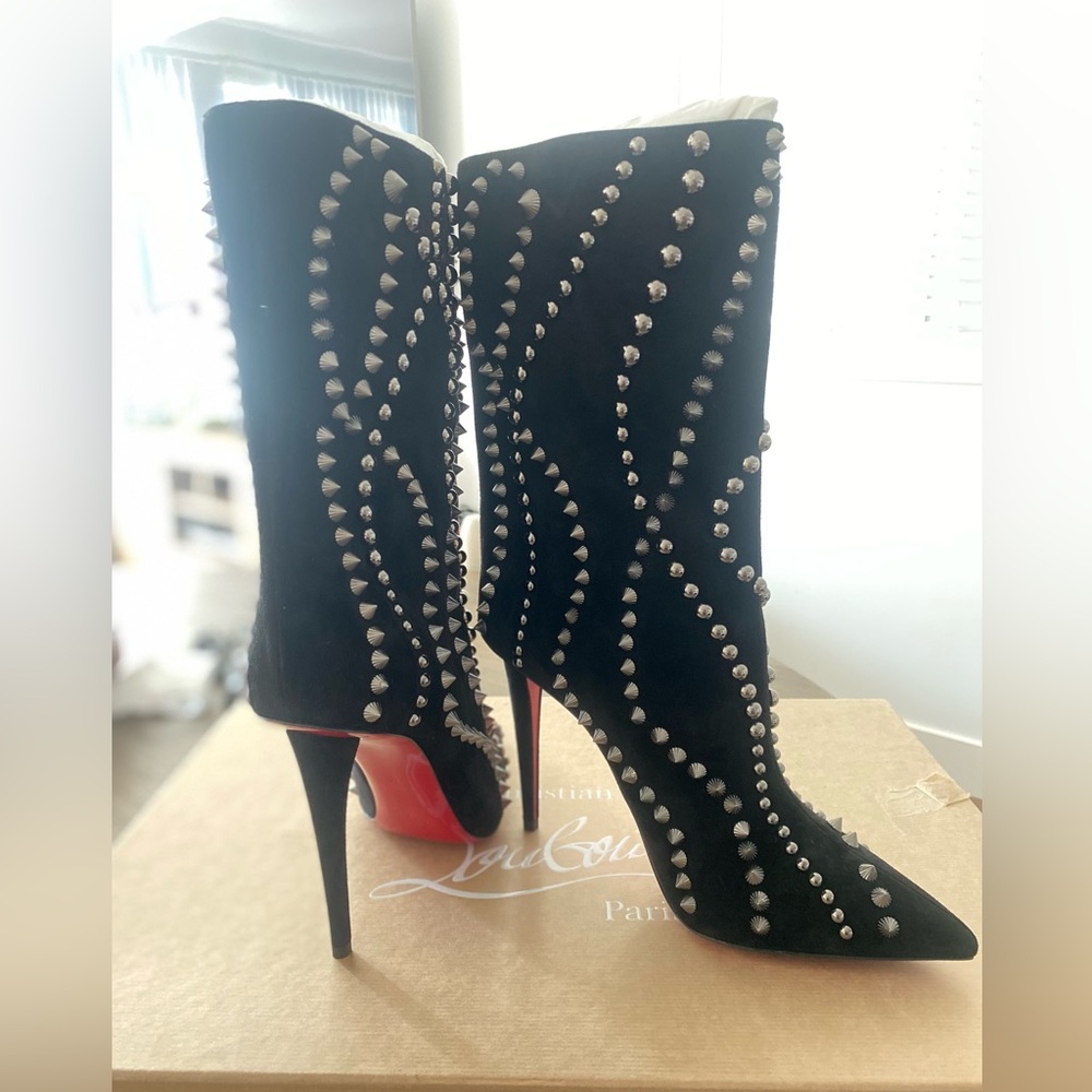 Christian Louboutin Astrilarge Studded Pointed
Toe Bootie NWT 100% Authentic!!!